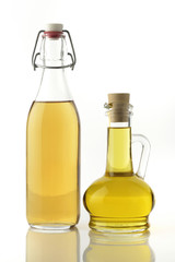 Obraz na płótnie Canvas Apple Cider Vinegar And Edible Oil 