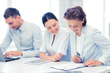 Fototapeta premium business team working in office