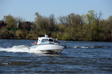 Fototapeta premium Patrol boat KS-820Р on the river Moscow.