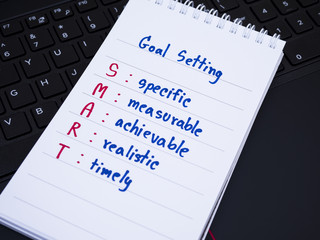 Obraz premium SMART goal on laptop 1