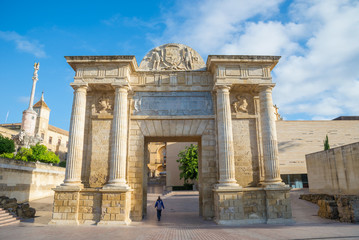 Obraz premium Roman memorial Gate of Triumph monument in Andalusia, Cordoba, Spain