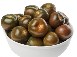 Tomates rojos sobre fondo blanco