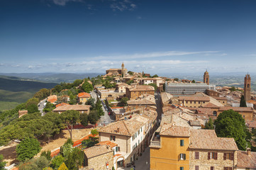 Fototapeta na wymiar View of the medieval Italian town of Montalcino. Tuscany