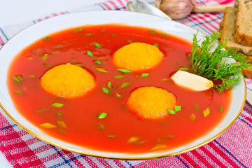 Tomato Soup with Peppers Spicy, Cheese Balls, Garlic and Parsley