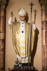 Fototapeta Pope John Paul II statue in New Cathedral (Catedral de la Inmaculada Concepcion), Cuenca, Ecuador obraz
