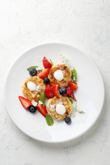 pancake with berries and cream
