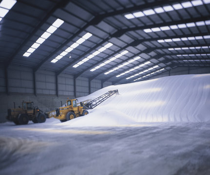 Fertiliser store in port building