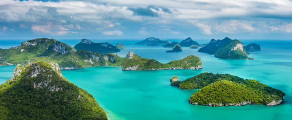 Tropical group of islands in Ang Thong National Marine Park. - obrazy, fototapety, plakaty