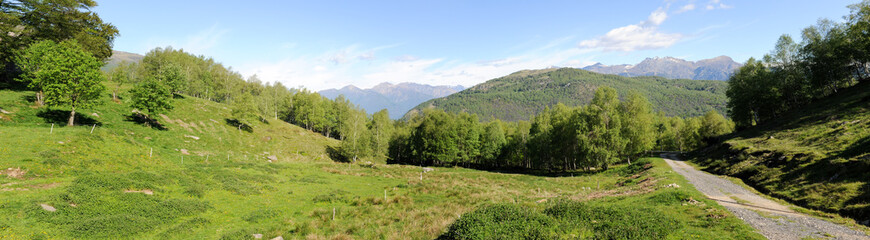 Fototapeta na wymiar Mountain landscape at Gola di Lago