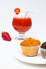 strawberry juice and cake