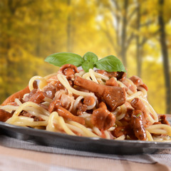 Spaghetti pasta with chanterelles