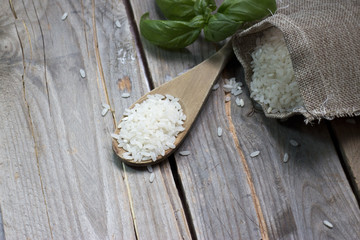 sfondo riso su tavole di legno