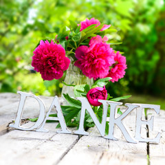 Pfingstrosen - Danke - Buchstaben