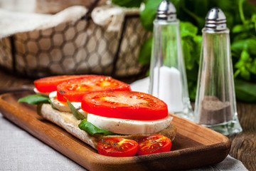 Ciabata with mozzarella, tomato and basil