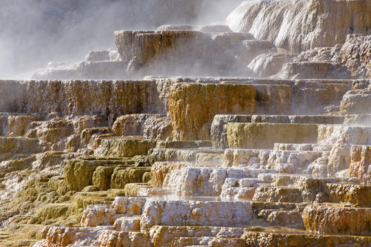 Yellowstone National Park-Mammoth Hot Springs in Wyoming