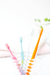 家族の歯ブラシとタオル　洗面