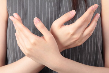 女性