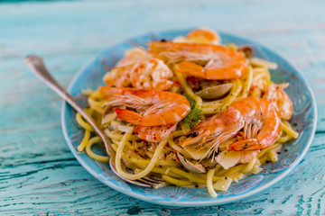 Pasta Frutti di Mare, Seafood - Spaghetti with Tiger Prawns, Mussels
