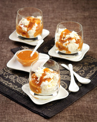 dessert cream cheese ricotta with sauce of fruits