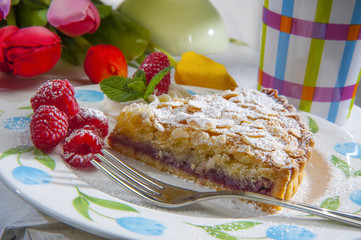 fetta di torta Bakewelle