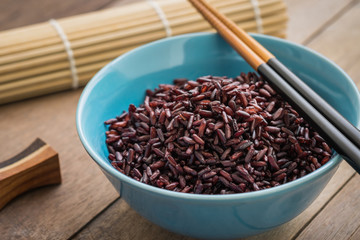 Steamed black rice in bowl