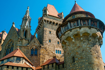 Fototapeta premium The medieval Kreuzenstein castle in Leobendorf village near Vien