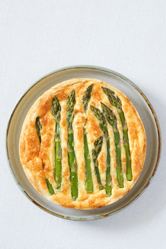 Asparagus tart with egg and cheese filling