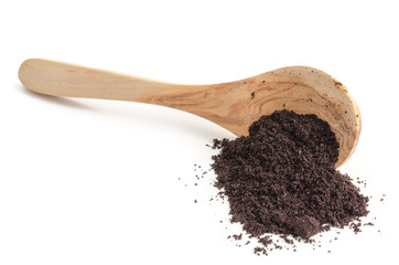 Löffel mit Acai-Beeren Pulver