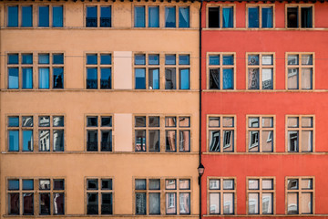 Fototapeta premium Immeubles dans le quartier Saint-Paul du Vieux Lyon