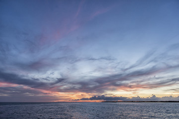 Obraz premium Fantastic sunset over ocean