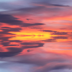 Fototapeta na wymiar Natural background of the colorful sky and beautiful water reflection, During the time sunrise and sunset