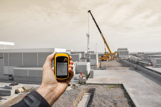 finding the right position inside a construction site via gps