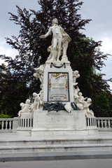 Fototapeta premium Mozart Denkmal Wien