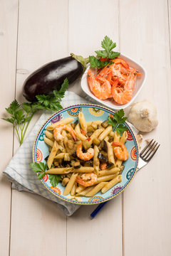 pasta with shrimp and eggplants