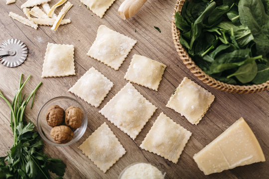 kochen,Spinat,Walnuss,Parmesan,Ravioli,Gem&uuml;se,Nuss
