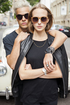 Frau,Mann,Schmuck,Sonnenbrille,schwarz,Gemeinsam,cool