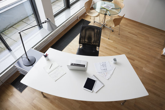 Zeichnung,Schreibtisch,Abwesenheit,Technologie,leer,B&uuml;ro,Notizbuch