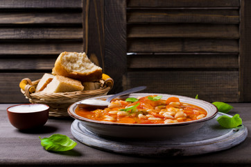 Thick soup with beans