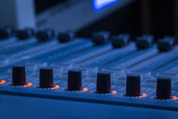 Mixer,Control of high-quality audio and equalizer volume on the mixer.
