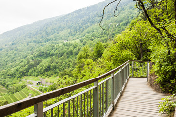 Marling, Dorf, Marlinger Waalweg, Waalweg, Wanderweg, Spazierweg, Tal, Vinschgau, Algund, Fr&uuml;hling, S&uuml;dtirol, Italien