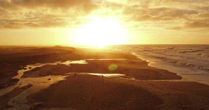 Strand von D&auml;nemark im Sonnenuntergang