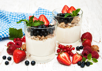 Yogurt with fresh berries