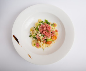 Raw tuna salad