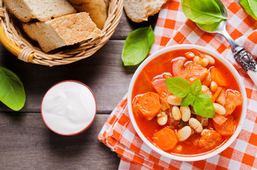 Thick soup with beans