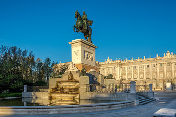 Fototapeta na wymiar Monument of Felipe IV at the Oriente Place in Madrid