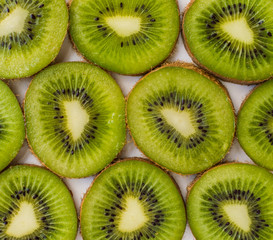 Kiwi slices