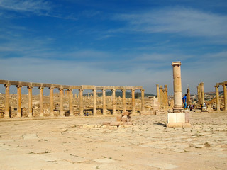 Fototapeta premium Forum (Oval Plaza) in Gerasa (Jerash), Jordan. Forum is an asymmetric plaza at the beginning of the Colonnaded Street, which was built in the first century AD