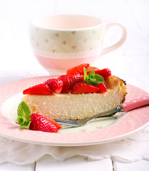 Cheesecake with strawberry topping