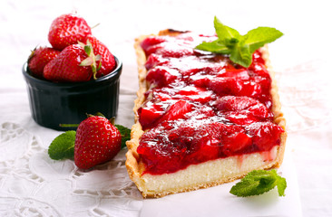 Strawberry jelly topping cheesecake tart
