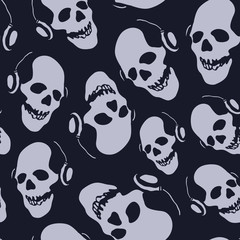 skull in earphones